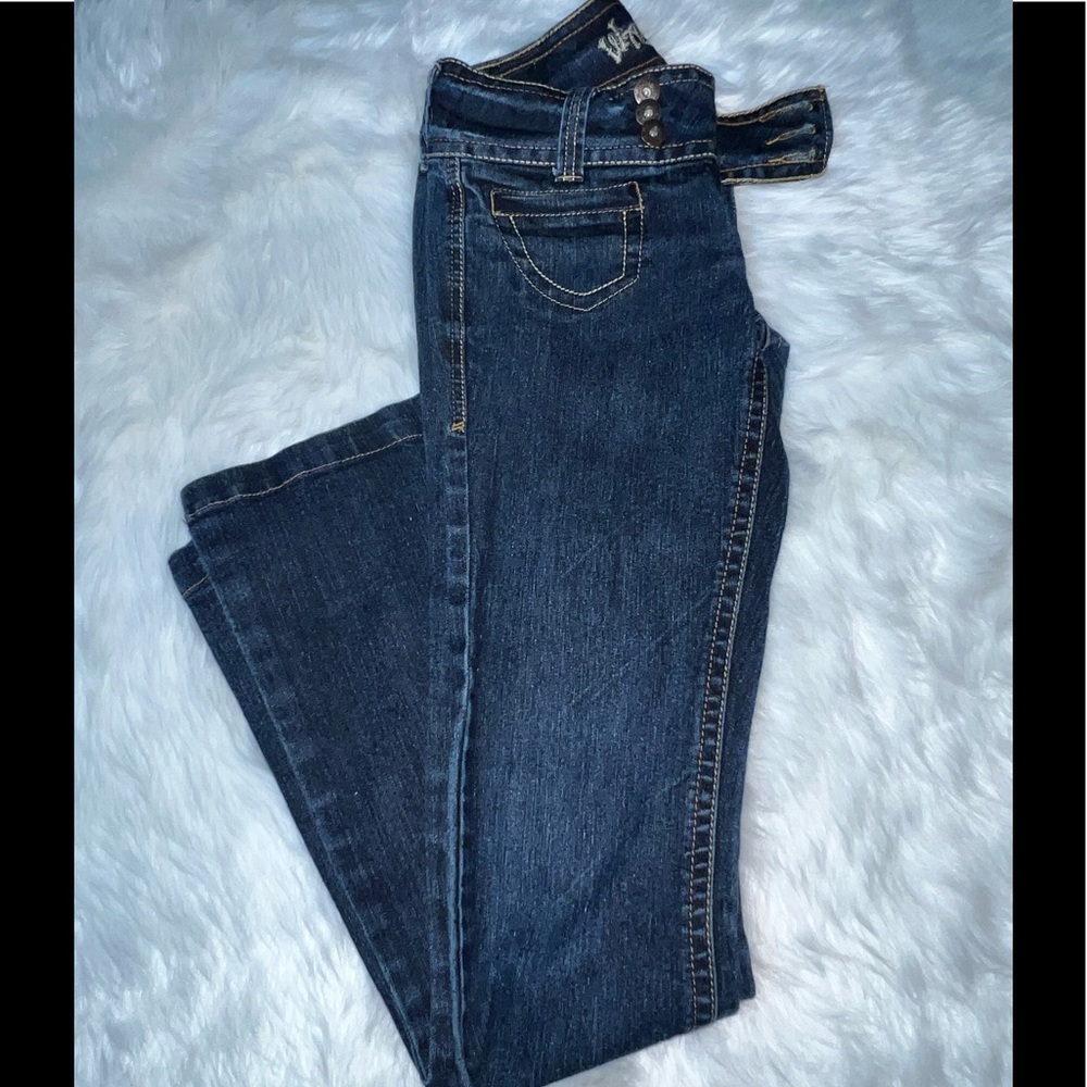 Wallflower Foxy ext. tab. Low rise flare denim jean in size 3